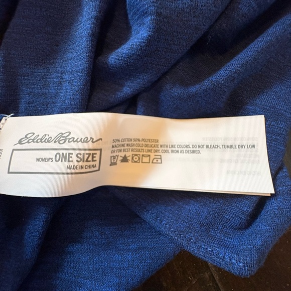 Eddie Bauer Navy Hooded Wrap - Picture 4 of 4
